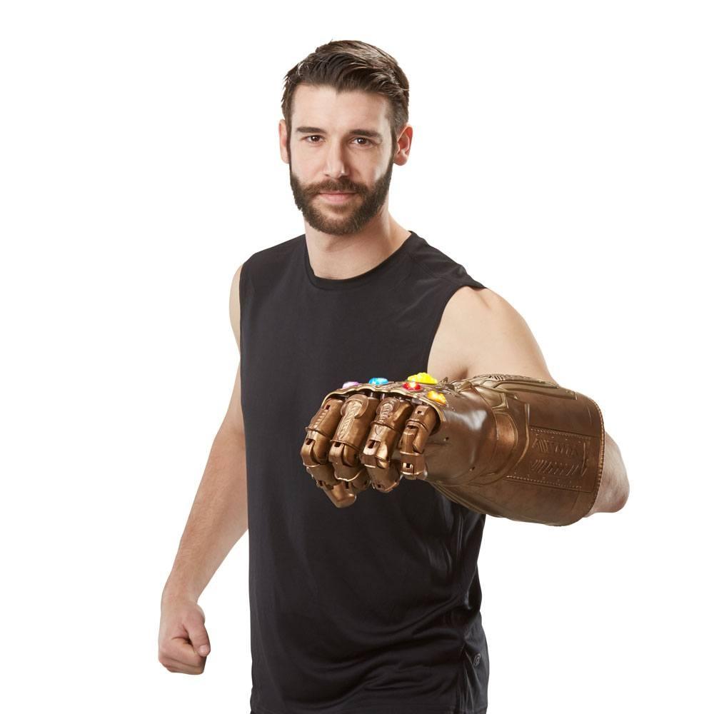 Electronic Articulated Infinity Gauntlet Real Size 1: 1 Replica Thanos  Avengers Infinity War Series Legends Hasbro – poptoys.it